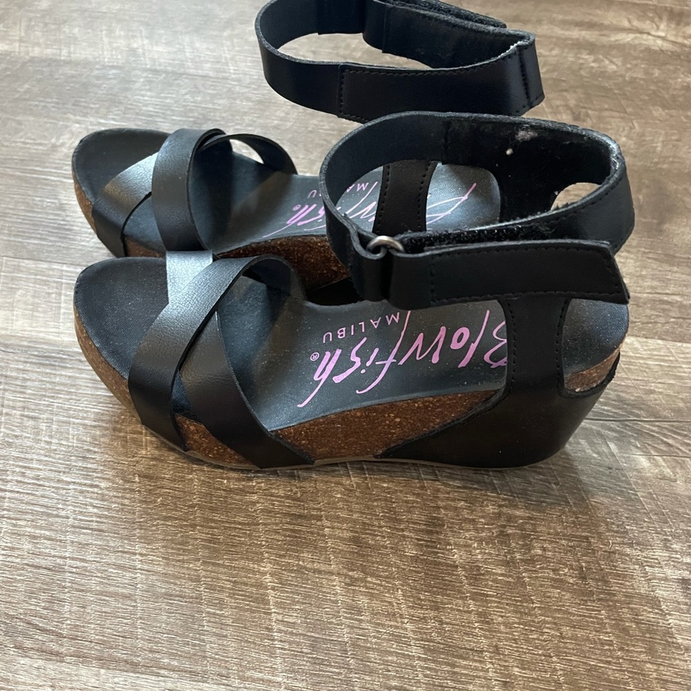 Blowfish Malibu woman’s shoes size 6